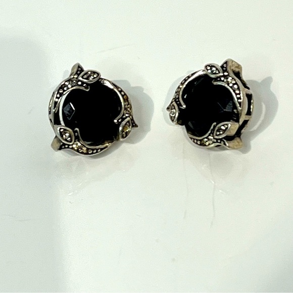 Jewelry - Sterling and onyx earrings